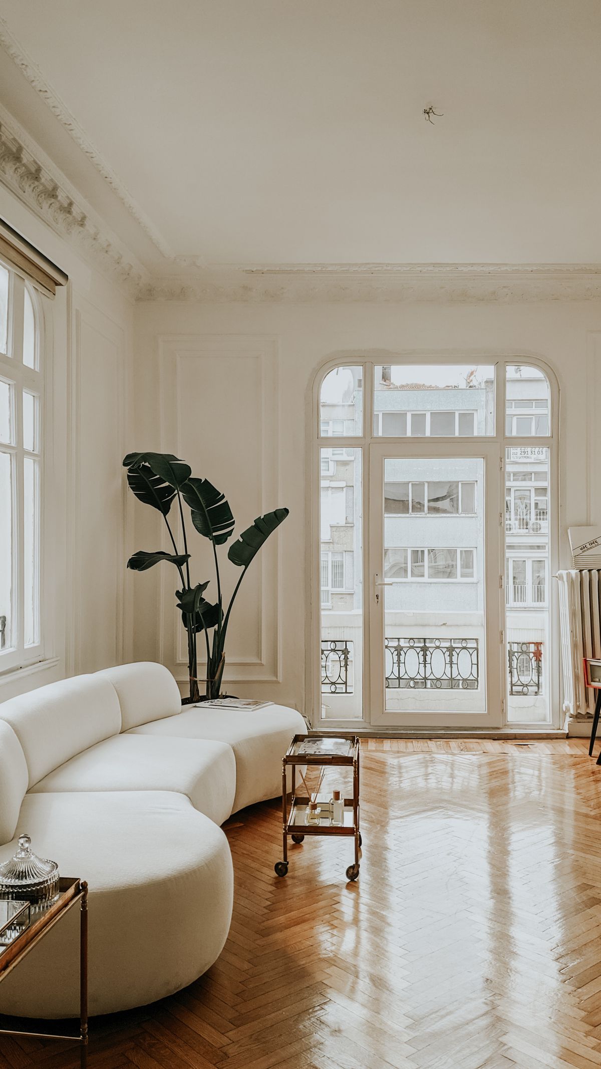 Intérieur propre et lumineux entretenu par Maine Clean